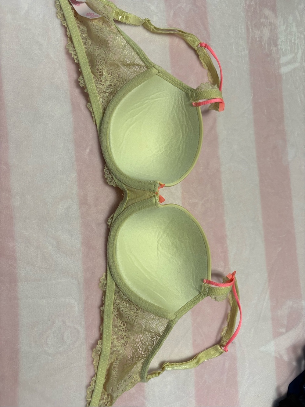 Victoria's Secret Dream Angels Demi - Picture 6 of 6